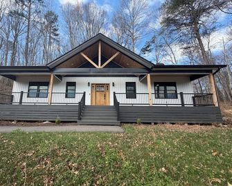 Norris Lake Retreat 1 Mile to Twin Cove Marina Sleeps 8 Boat Parking Near Rrb - Caryville - Budova