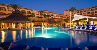 索拉里斯洛斯卡沃斯皇家溫泉酒店 - 聖荷西卡波 - 卡波聖盧卡 - 游泳池