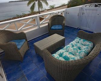 Breathtaking view of the Caribbean Ocean w/ sea, snorkling & diving mere ft away - Sabana Westpunt - Balcony
