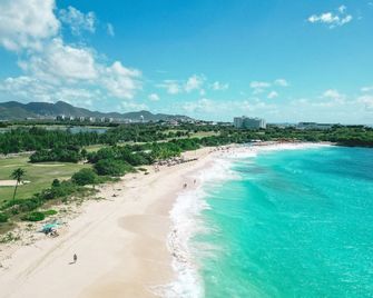 B-501 Design 1 bedroom ocean view condo - Cole Bay - Beach