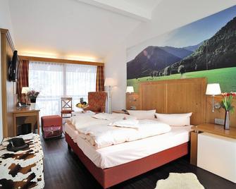 Landhotel Böld Oberammergau - Oberammergau - Camera da letto