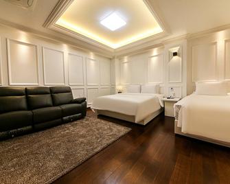 Hotel Artheim - Gwangju - Schlafzimmer