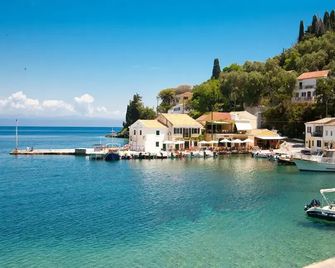 Bay View Hotel - Gaios
