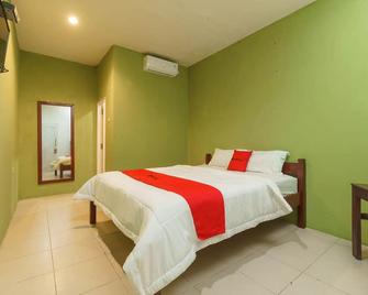 RedDoorz Syariah near Citimall Prabumulih - Prabumulih - Habitación