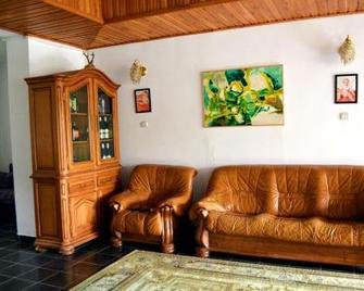Casa Lorena - Sărata-Monteoru - Living room