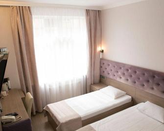 Hotel Elegant - Kyiv - Bedroom
