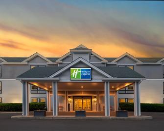 Holiday Inn Express St. Albans - Swanton - Building