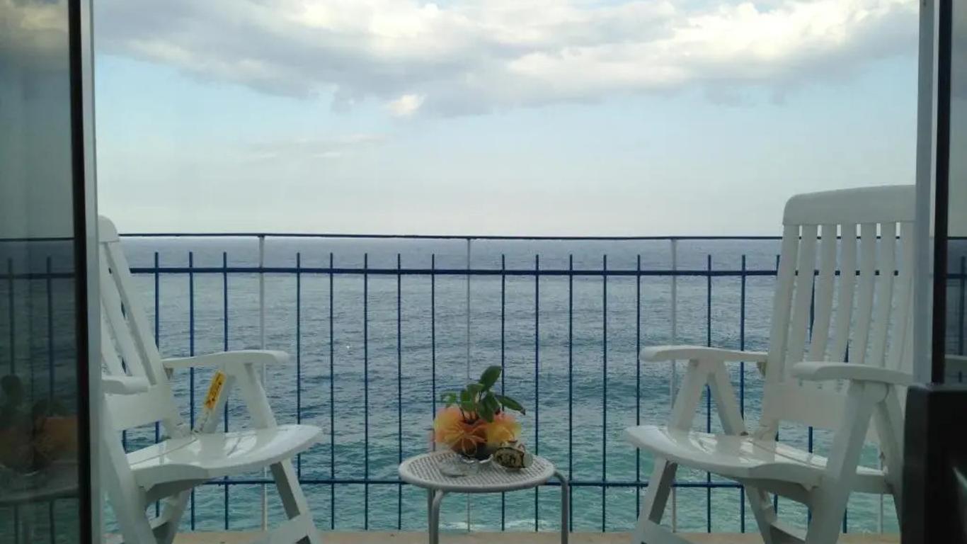 هوتل كينيدي