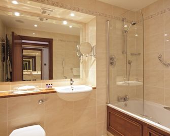 MacDonald Crutherland House and Spa - Glasgow - Bathroom