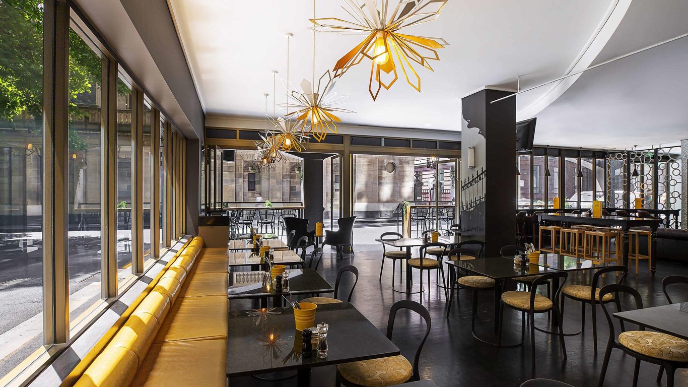 مانترا أون ليتل بورك ميلبورن