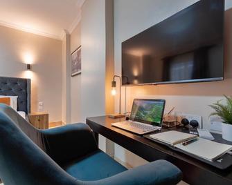 Spacious apartment with pool and scenic city views\n\n - Ikoyi - Living room