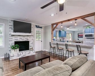 Travelers rest retreat - Travelers Rest - Wohnzimmer