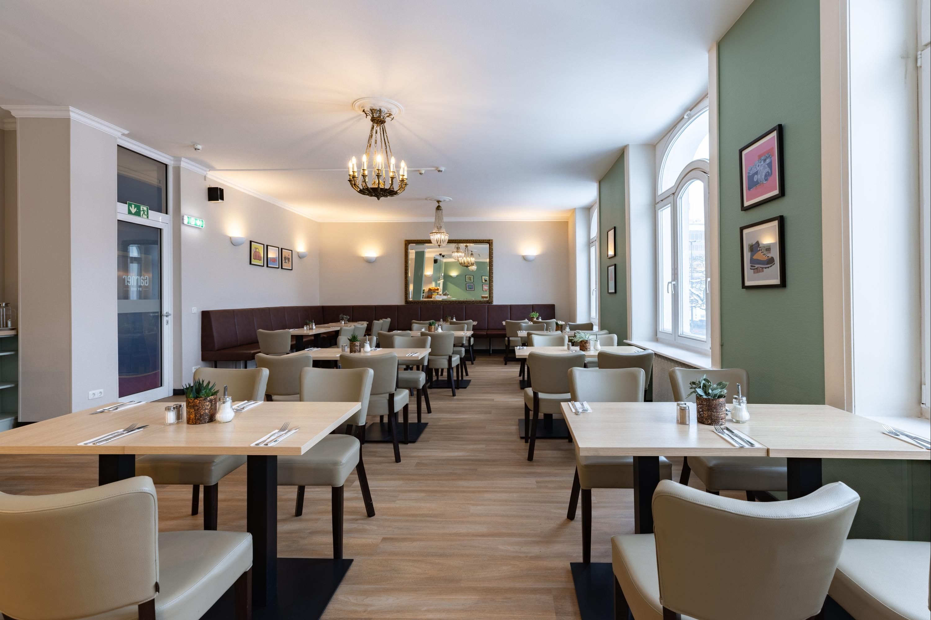 جارنر هوتل هامبورج - سانرت جورج بي آيتش جي