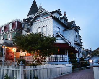 Beauclaires Bed & Breakfast Inn - Cape May - Building