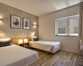 Hotel Made Inn - Portimão - Bedroom