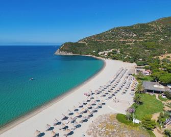 Cormoran Hotel - Villasimius - Beach