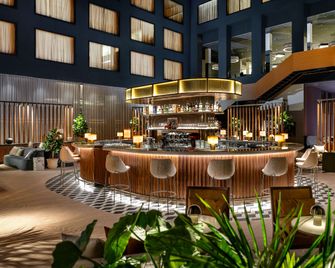 Radisson Blu Hotel, Zurich Airport - Zürich - Bar