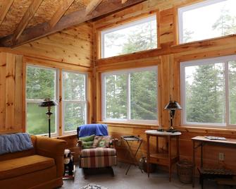 Hobby Horse - Rustic Maine Cabin, Ocean Access 22 Miles From Acadia Nat'L Park - Surry - Sala de estar