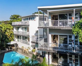 Beside Still Waters Boutique Hotel - Umhlanga - Gebouw