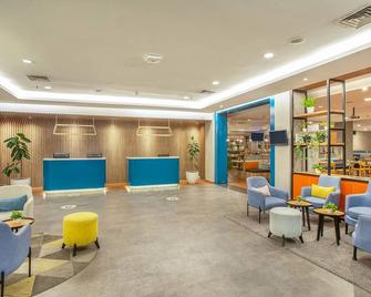 1o1 Urban Jakarta Kelapa Gading - ג'קרטה - לובי