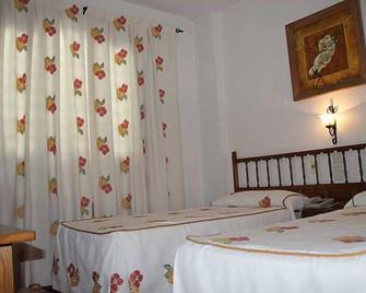 Hotel Sol - Peñarroya-Pueblonuevo - Bedroom