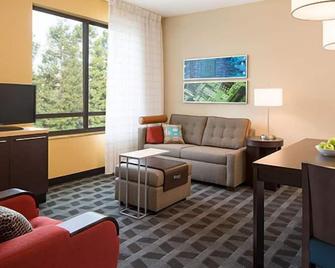 TownePlace Suites by Marriott Bangor - Bangor - Building