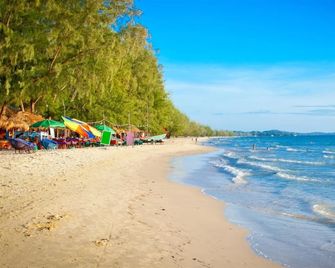 Mangrove River Resort - Krong Preah Sihanouk - Beach