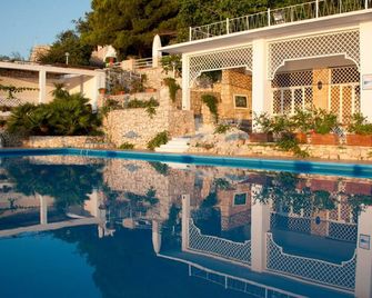 Hotel Piccolo Mondo - Castro di Lecce - Pool