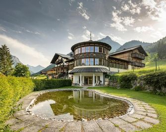 Gasthof Kleefeld - Strobl - Gebouw