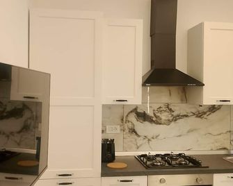 Appt Monolocale Mare & Gaslini Wi-Fi Veloce - Γένοβα - Κουζίνα