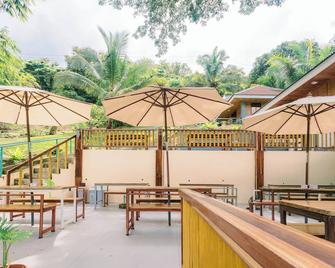 Busai Dream Falls Resort - Loboc - Patio
