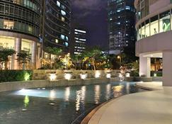 Avant Apartments at The Fort - Manila - Pool