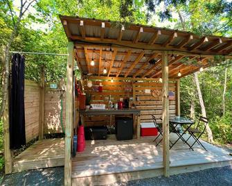 Sexiest Lil Cabin in Saugerties, NY - Saugerties - Binnenhof