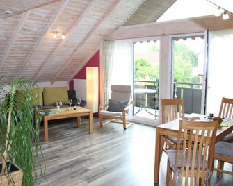 Cozy and quiet apartment (55sqm) with large loggia - Bad Sassendorf - Living room