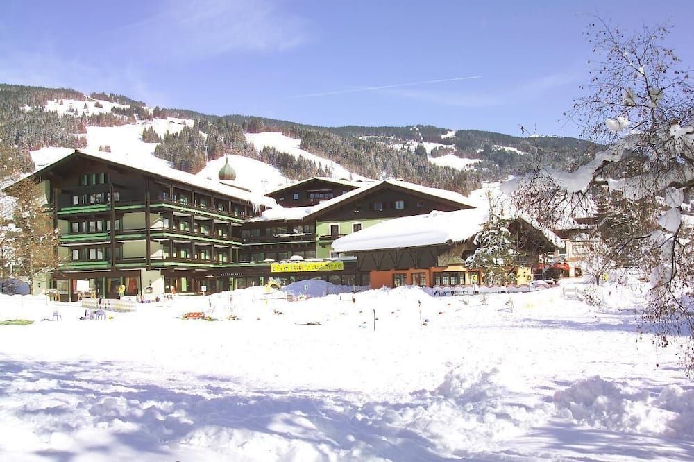 Unterwirt - לאוגאנג - בניין