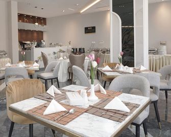 سويس ان بارك - تبوك - مطعم