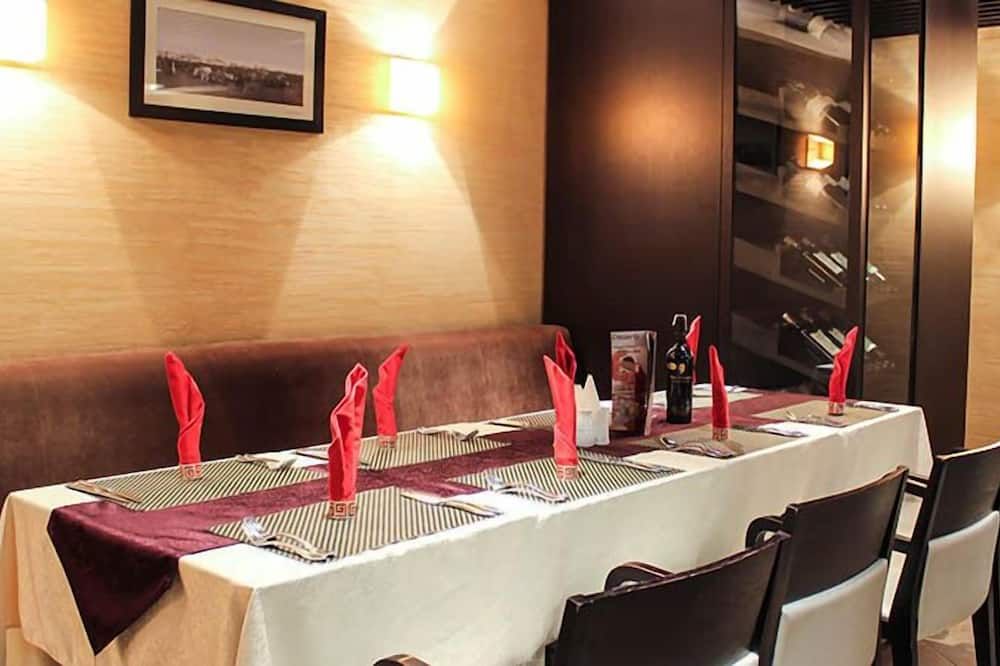 Urgoo hotel - אולאנבאטר - מסעדה