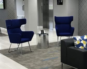 Home Inn and Suites - Germantown - Lounge