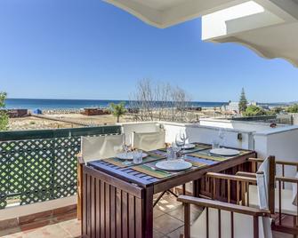 Flh Monte Gordo Family Apartment With Balcony - Vila Real de Santo António - Balcony