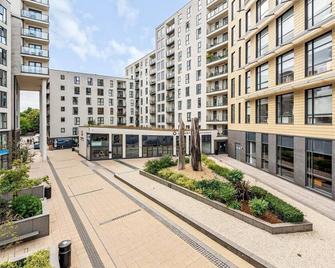 Cloud9SA at The Nankeville Woking - Woking - Building