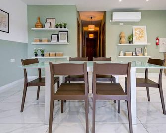 An amazing 3BR maisonette with private terrace &AC - Marsaskala - Essbereich