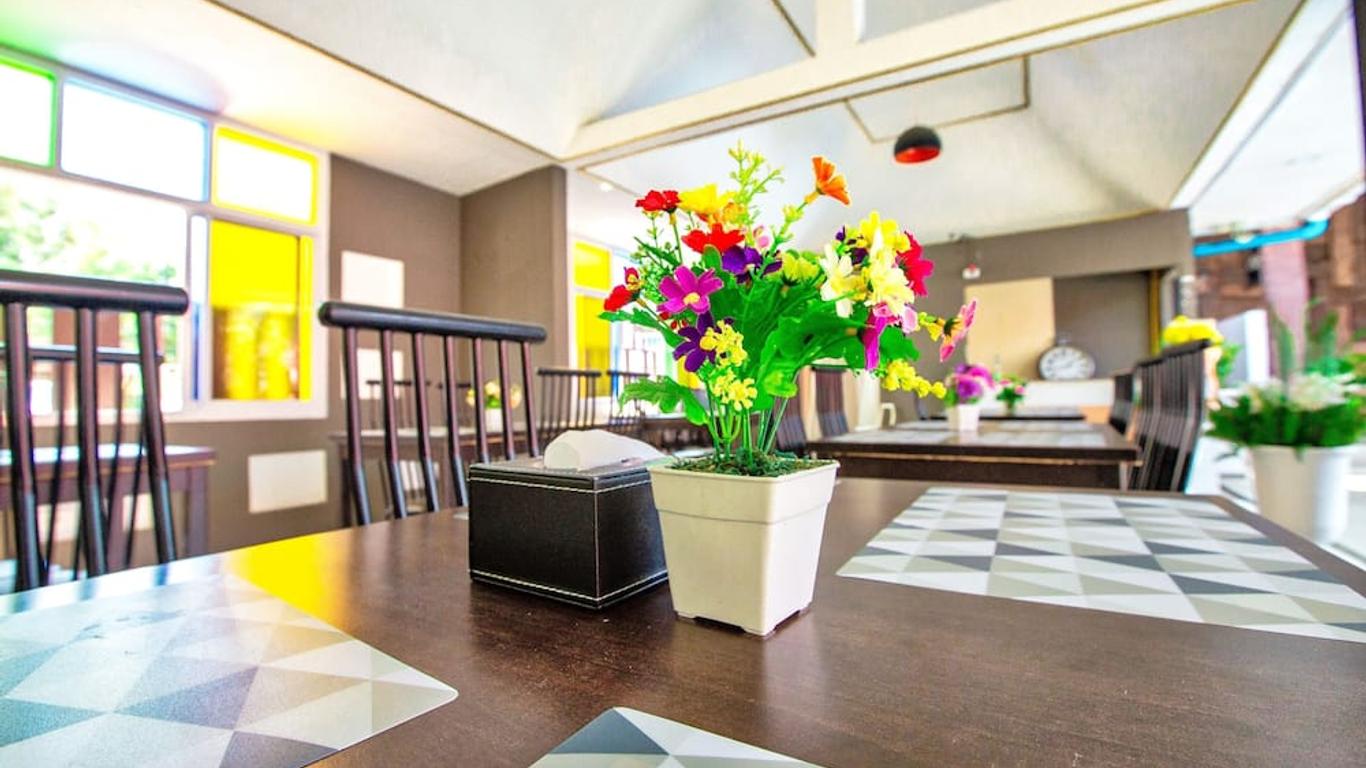 เดอะ เทรน รีสอร์ท