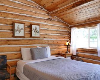 Trail Shop Inn - Wapiti - Bedroom