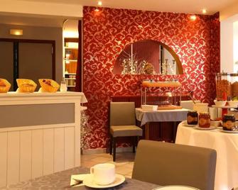 La Terrasse Fleurie, Logis, Hôtel et Restaurant - Divonne-les-Bains - Restaurant