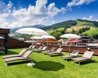 Alpinresort Valsaa - Sport & Spa - Saalbach - Patio