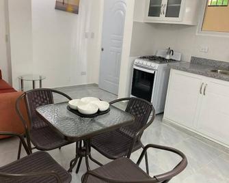 Apartamento en el Centro de Nagua 1er Piso - Nagua - Comedor