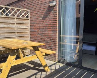 Hotel Emilia - Kaatsheuvel - Patio