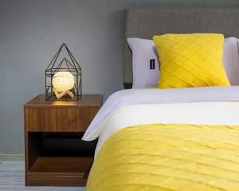 Ibis Shanghai Jinshajiang Road - Shangai