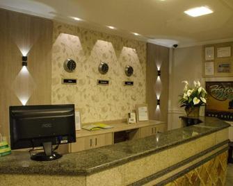 Hotel Maju - Rio Branco - Recepció