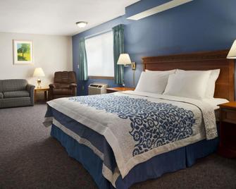 Days Inn by Wyndham Lacey Olympia Area - Lacey - Schlafzimmer